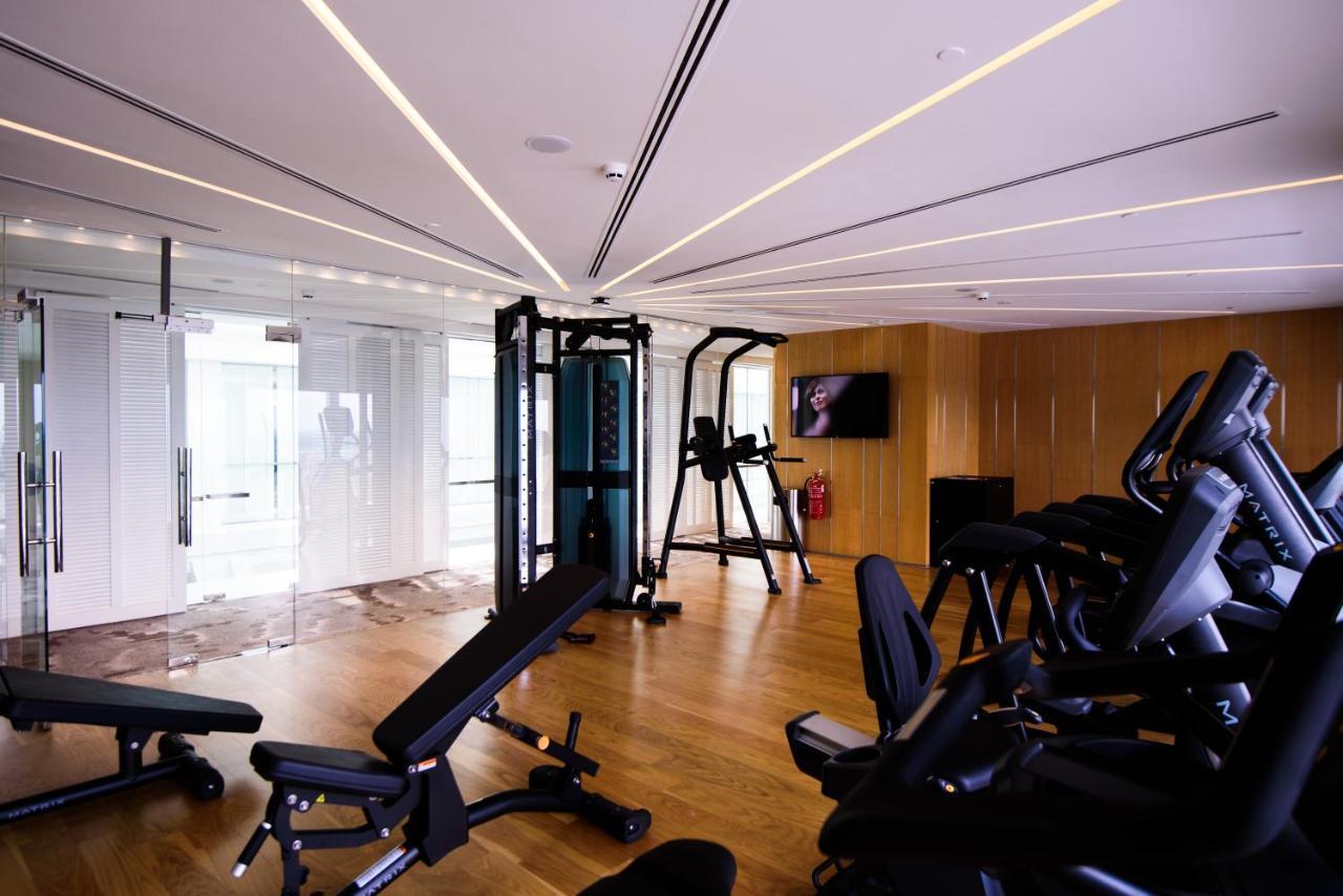 Movenpick Hotel & Convention Centre Klia Sepang Exterior foto The gym at The Landmark